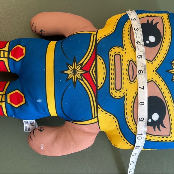 Funko Pop Plush Marvel Luchador Captain Marvel 17.5” - Picture 7 of 9